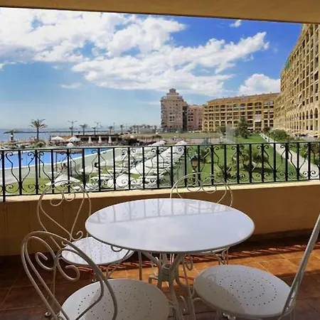 Apartment First Line Port Saplaya