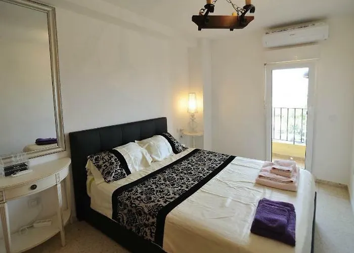 First Line Apartman Port Saplaya